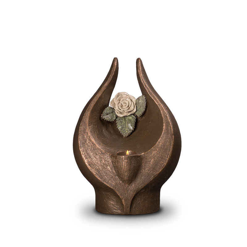 No White Rose Without a Thorn - With Candlelight (LAU77B).